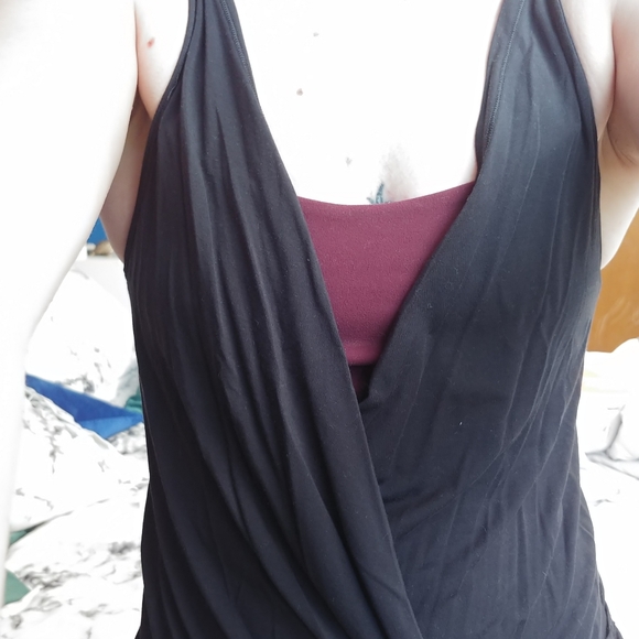 Lululemon plunging neck tank - Picture 5 of 5